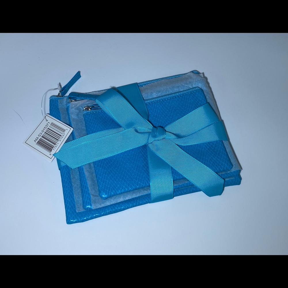 NEW Toss Designs 3 bag set